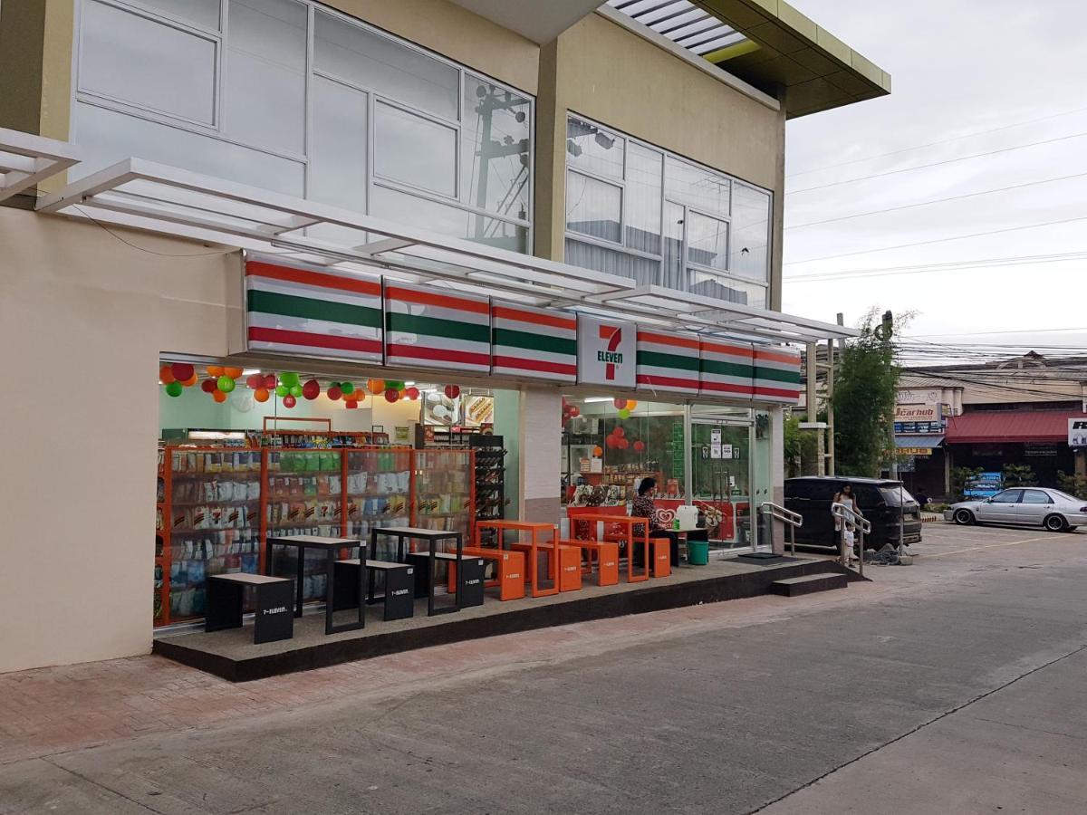 Keys 'N Places Holiday Rentals At Mesaverte Condo Cagayan de Oro Esterno foto